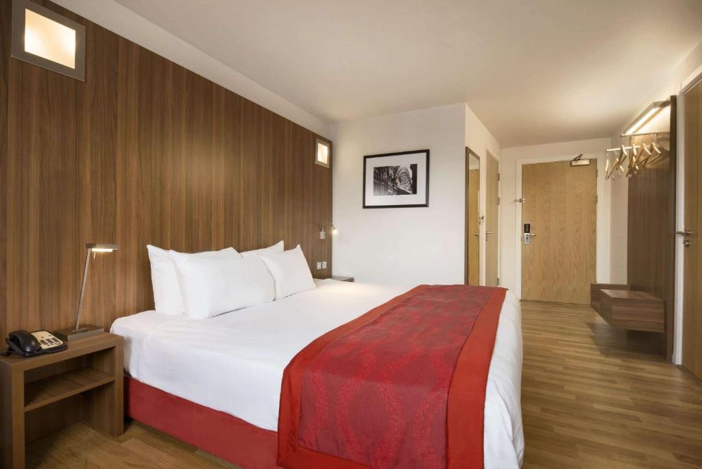 Travel Proud Ramada Encore Newcastle-Gateshead